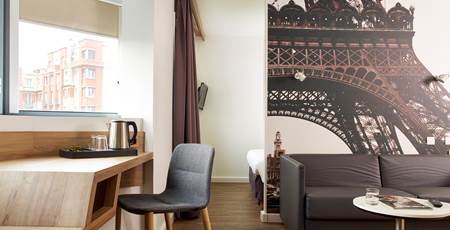 Suites Junior Hôtel Median Paris Porte de Versailles