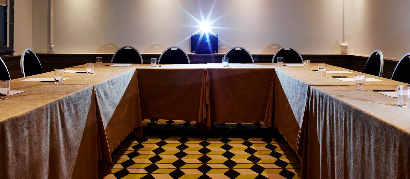 Salle de Réunion à Paris | Hôtel Median Porte de Versailles